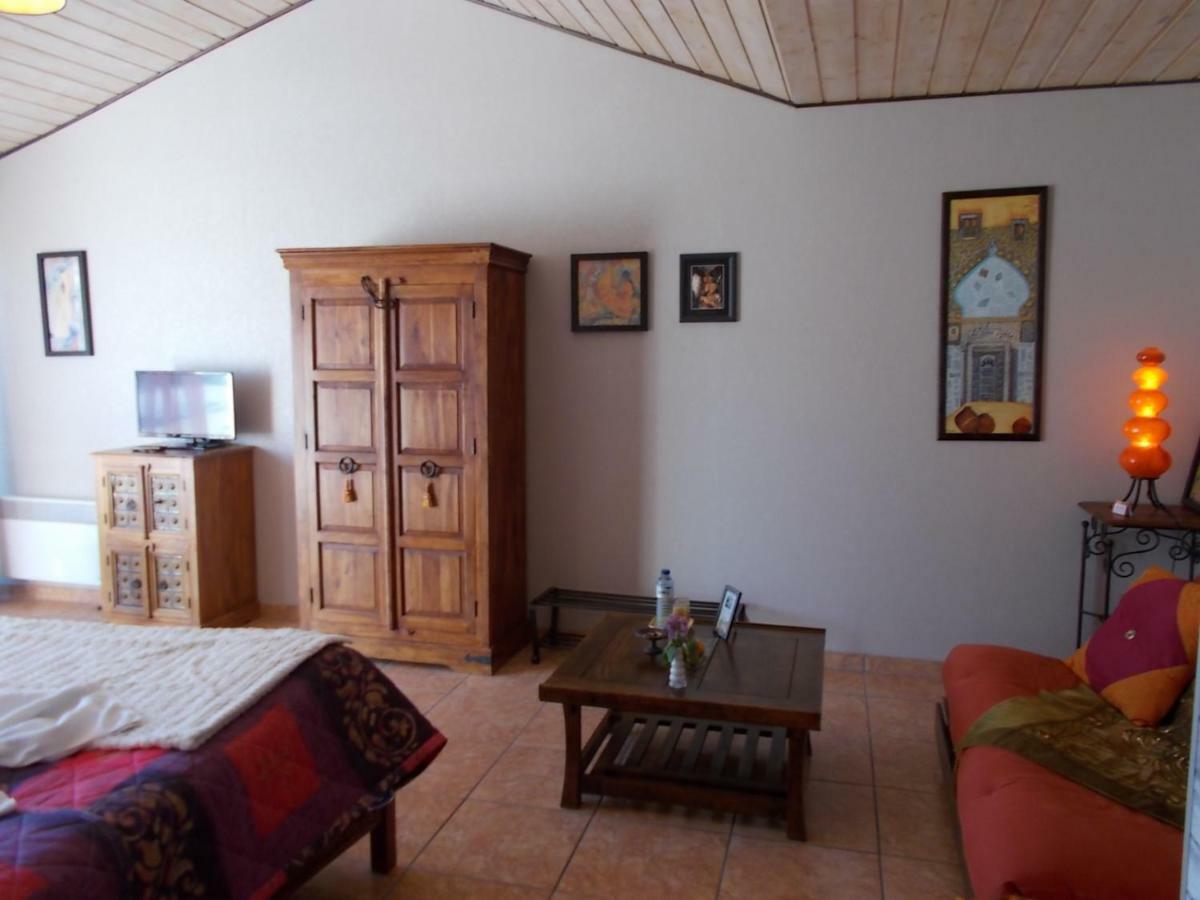 Le Clos Des Palmiers Saint-Ouen-d'Aunis Εξωτερικό φωτογραφία